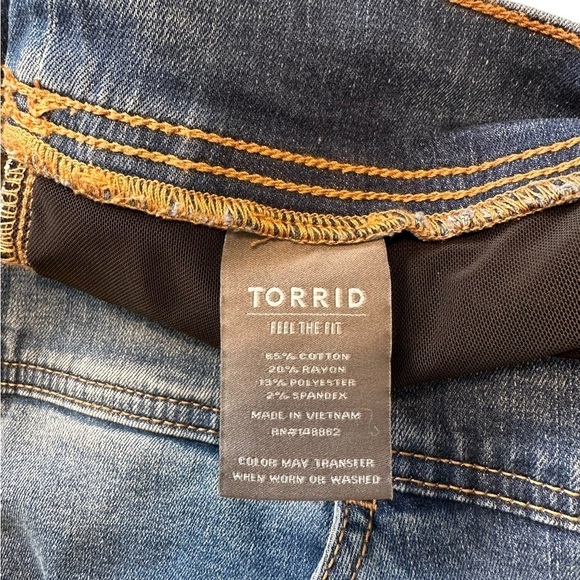 Torrid Pull On Distressed Lean Jean Skinny Super Soft High Rise Jeans - Size 2X - Picture 5 of 11